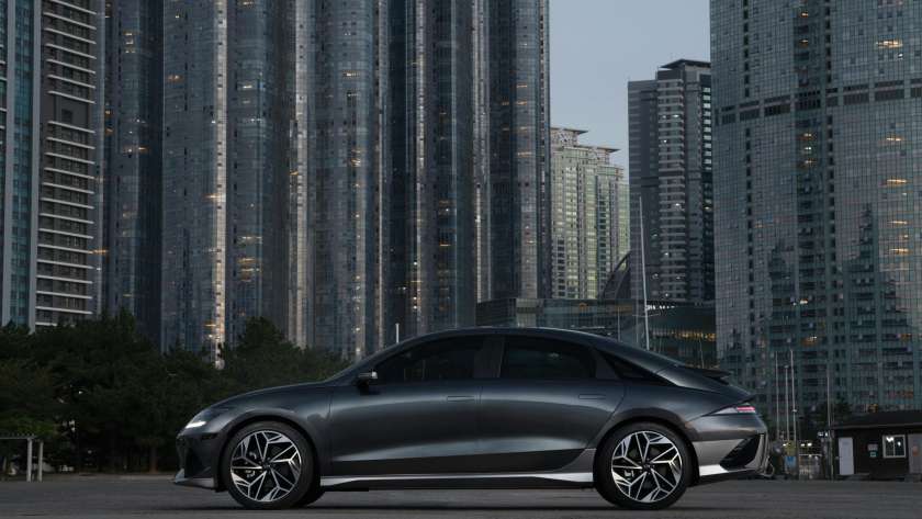Electric Vehicles: The Future of Rideshares and Luxury Transportation