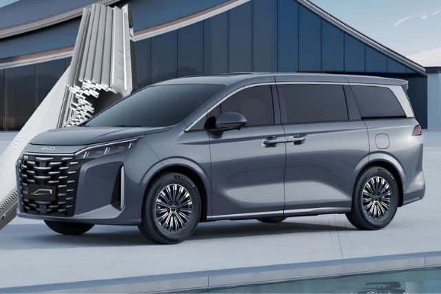 BYD Xia Minivan: 36.6 kWh Battery and 145 km Range