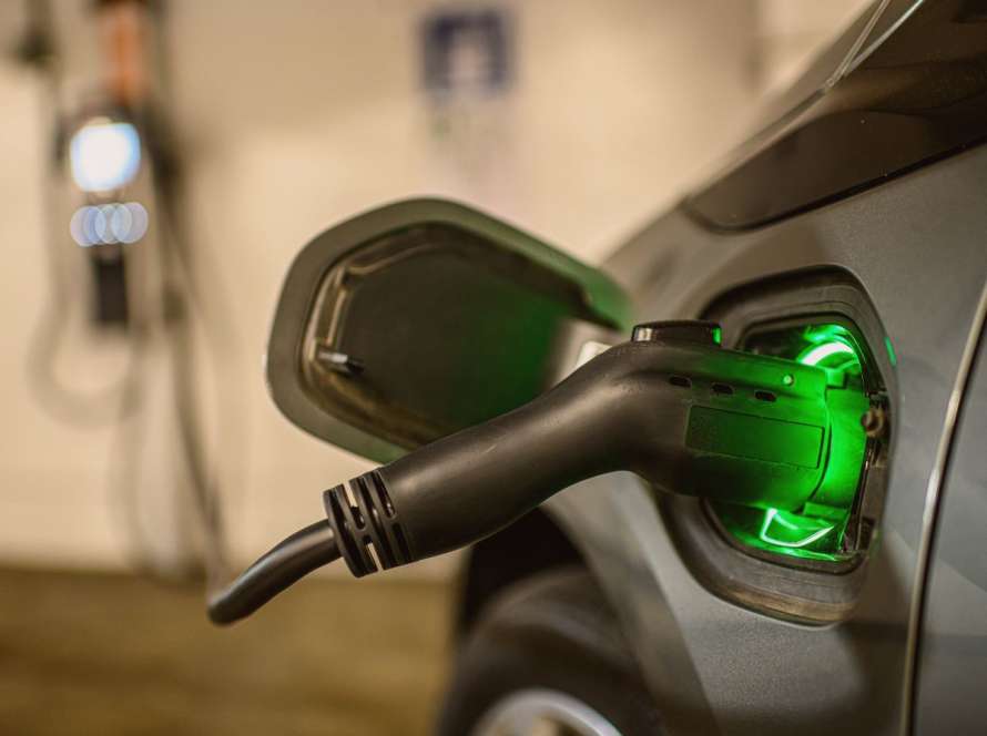 Breakthrough Research On New EV Battery Charging Technique