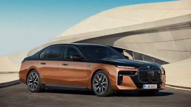 2025 BMW i7: Unchanged but Still Impressive