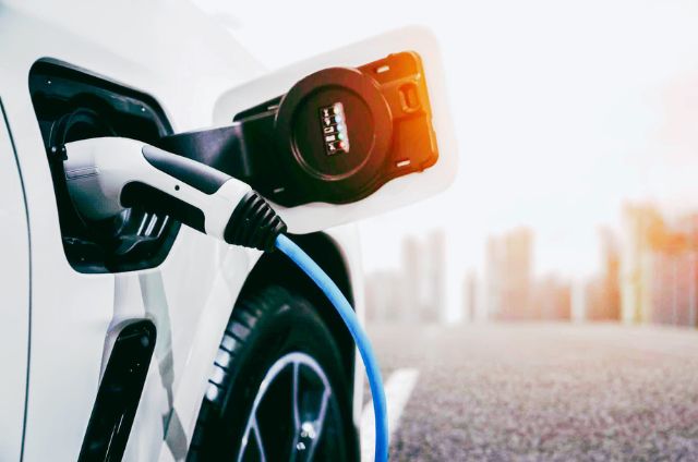 Wisconsin Implements New $0.03/kWh EV Charging Tax