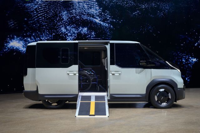 Kia’s Van Designed for Wheelchair Access