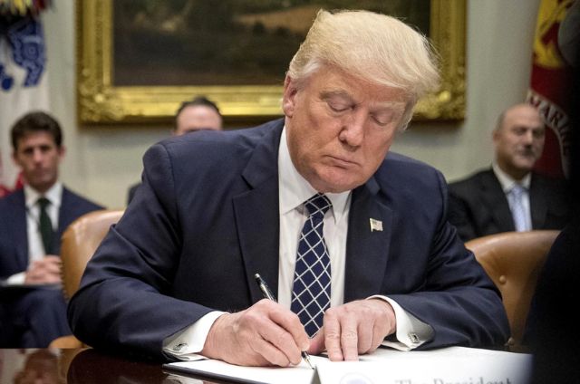 Trump Cancels California’s Electric Vehicle Sales Mandates
