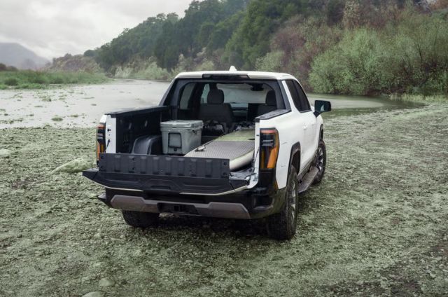 Why the GMC Sierra EV’s Midgate Sets a New Standard
