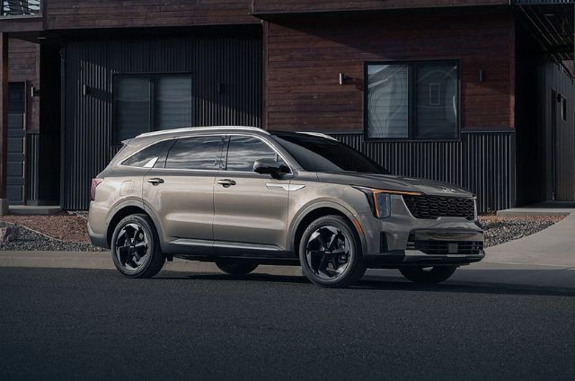 Why One-Pedal Driving Has EV Drivers Rethinking the Basics