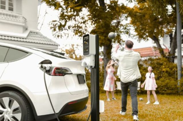 What Should EV Charging Parks Actually Offer?