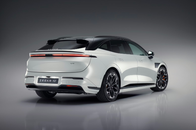 13 Minutes to 80%: Zeekr 7GT Is Built to Impress