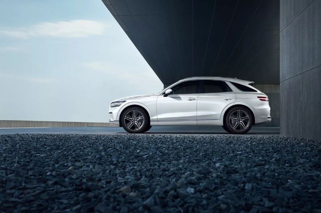 A Statement in Motion: Genesis Electrified GV70