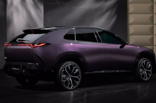 Mazda CX‑6e: Style, Substance, and Silent Power