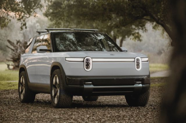Rivian R2: The $45,000 Electric Crossover Ready for Adventure