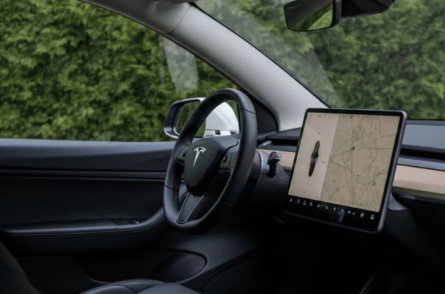 Tesla Adds Automations and Smarter Dashcams in China