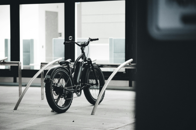 California’s New E-Bike Bill Could Ban Two-Up Bench Seats